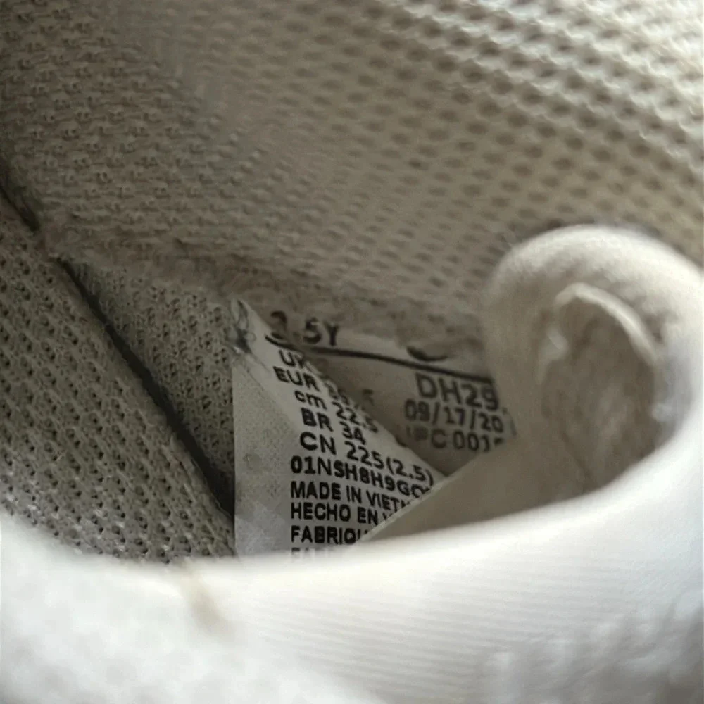 kids white Nike Air Force 1 sneakers size 3.5y